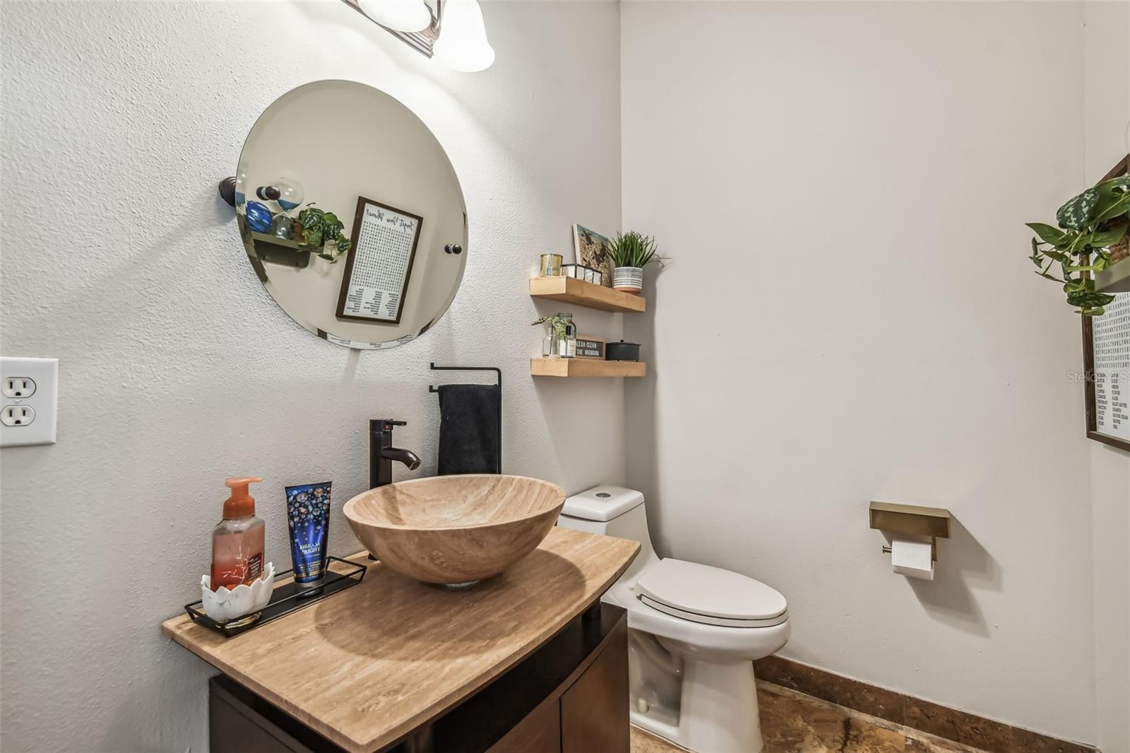 Half bath with pool access