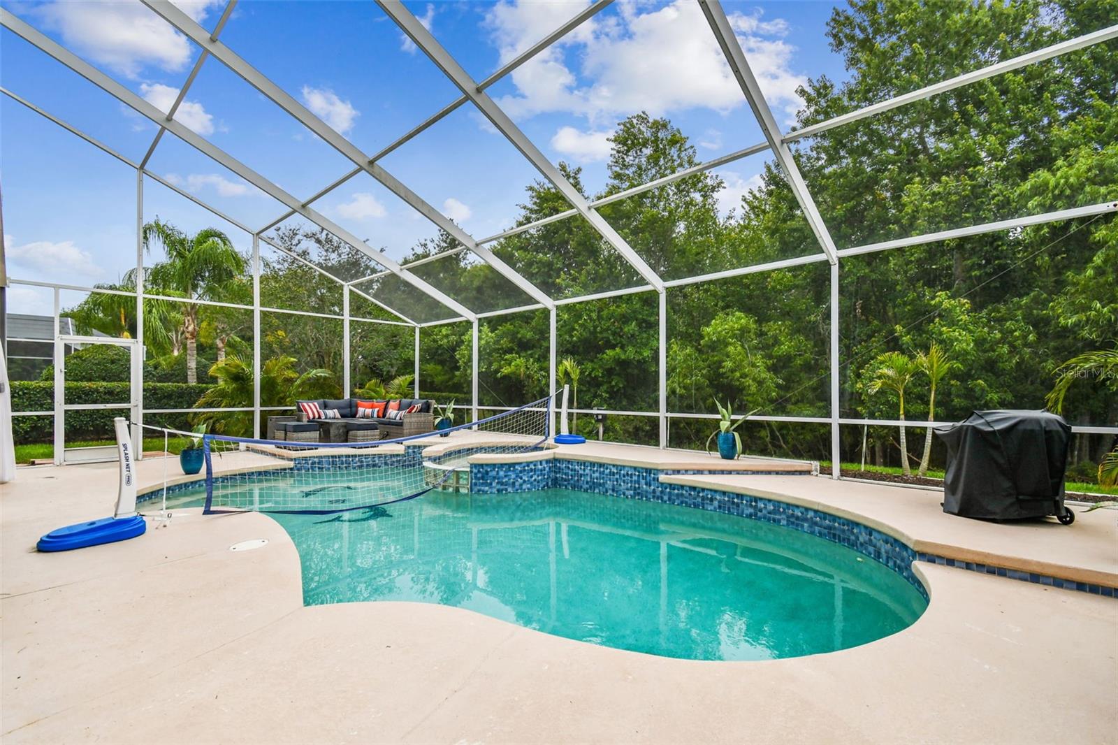 2 story lanai