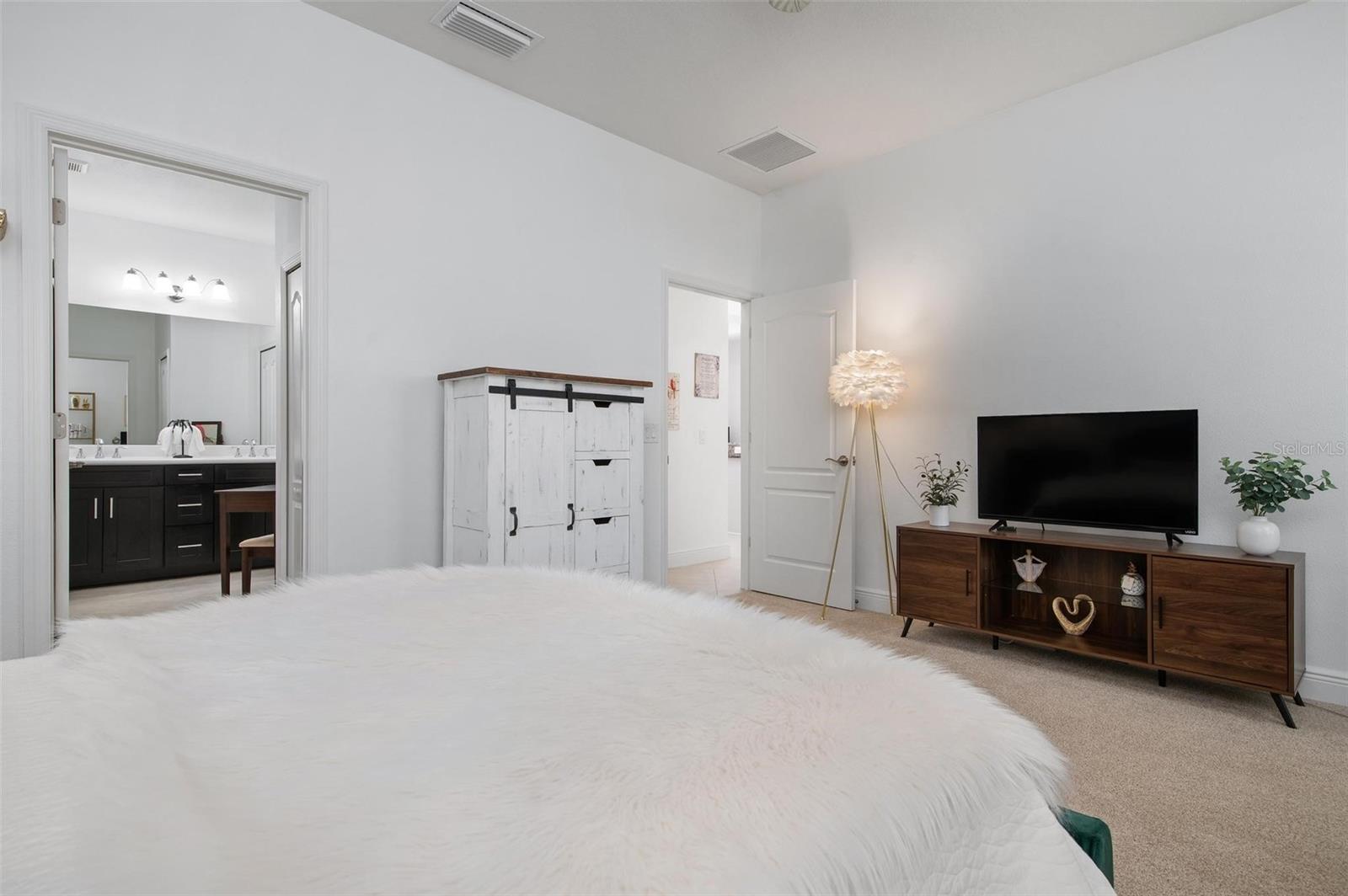 Master bedroom to master bathroom
