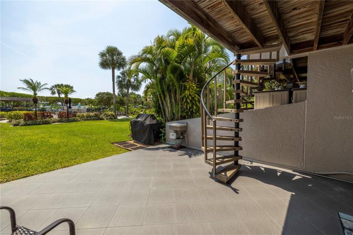 Great tiled patio to enjoy BBQ's