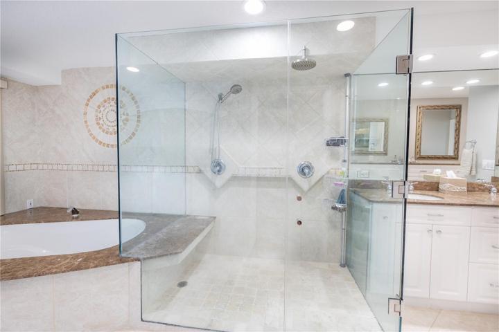 The shower has 2 heads. A special feature- you can see the Sunshine Skyway Bridge when you are taking a shower!