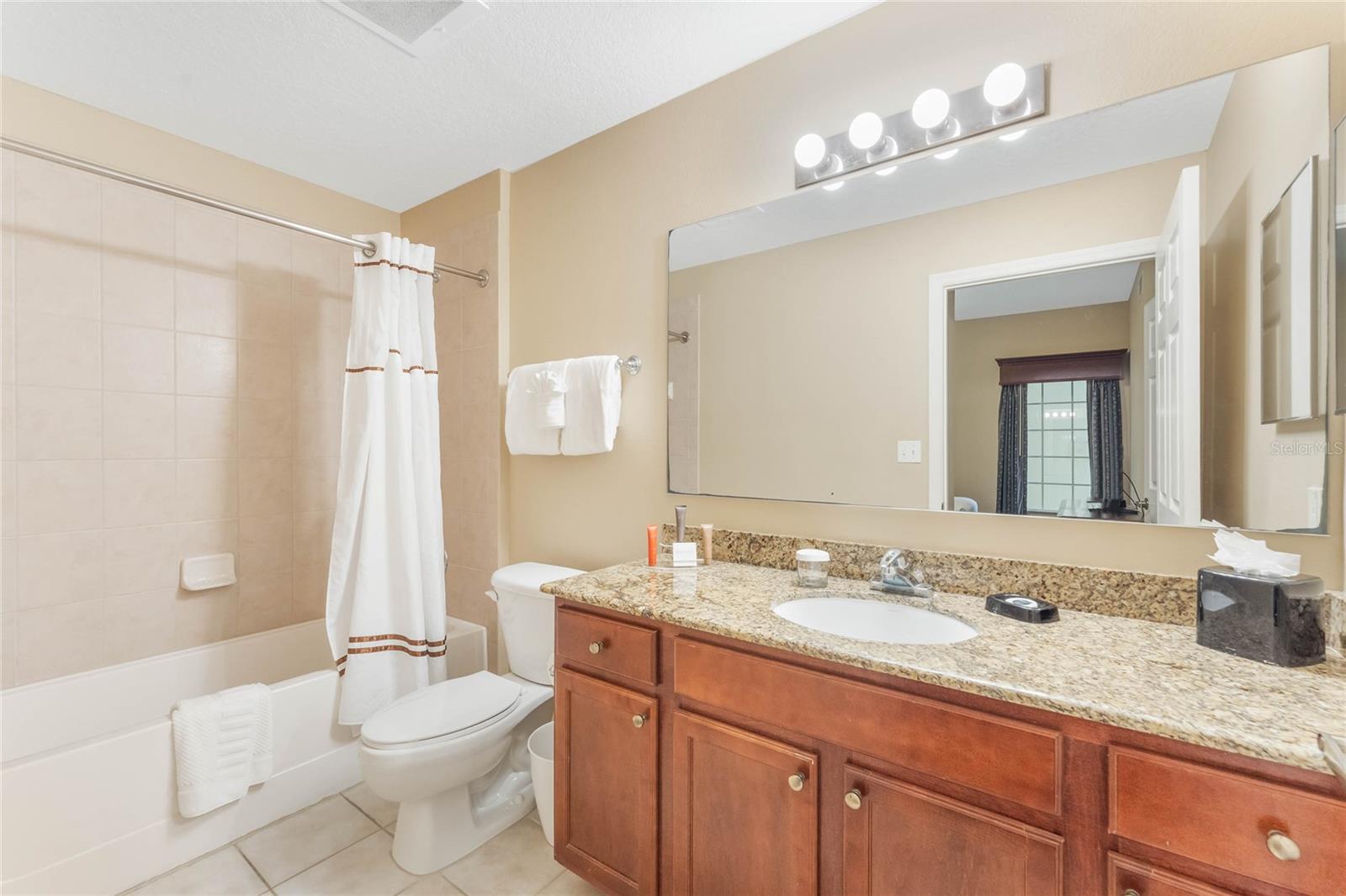 Ensuite Bathroom #3