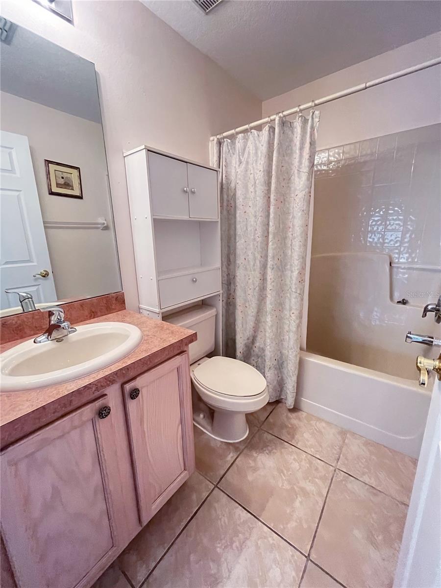 2nd Full Bathroom