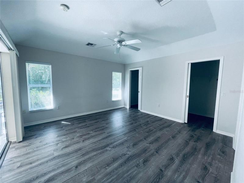 Master Bedroom View 1 with trey ceilings - 9'