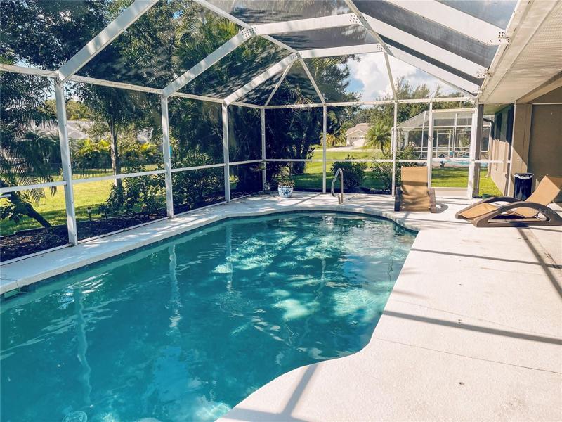 Pool View 6