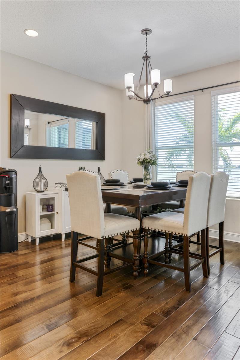 Kitchen Dining Area
