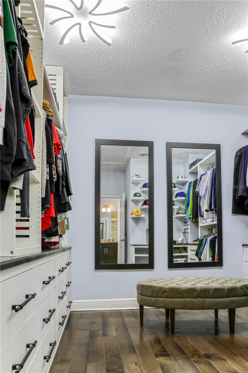 Master Bedroom Walk in Closet