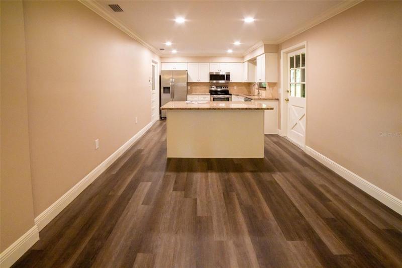 Eat in kitchen
