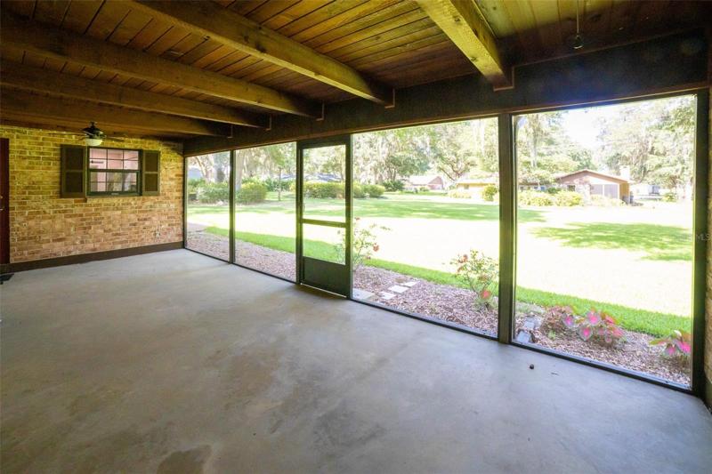 Back screen porch