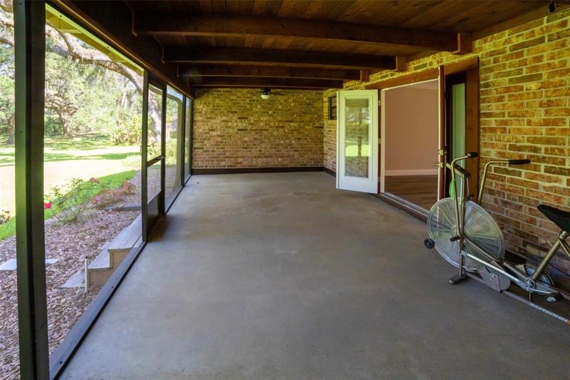 Back screen porch