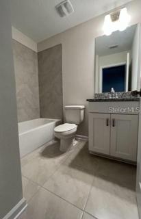 Hall Bath (stock photo)