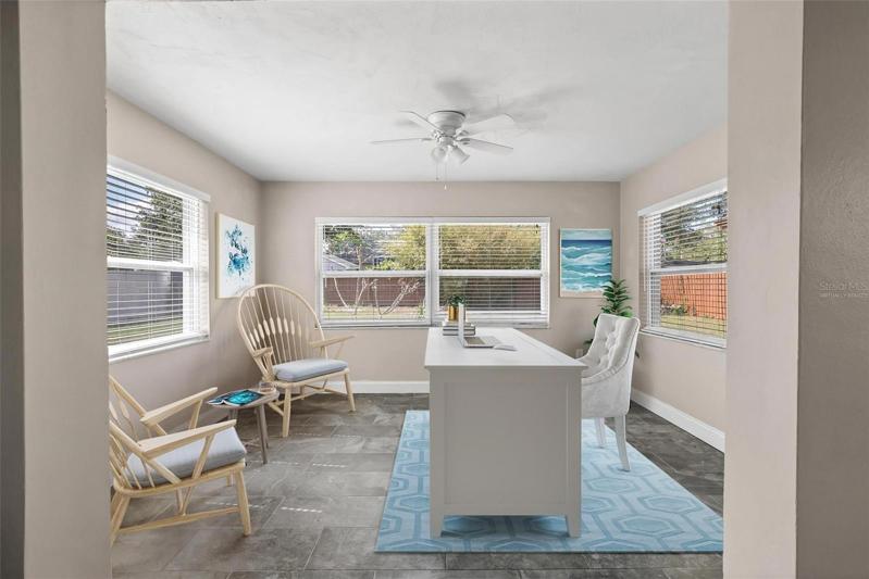 Virtually staged bonus room