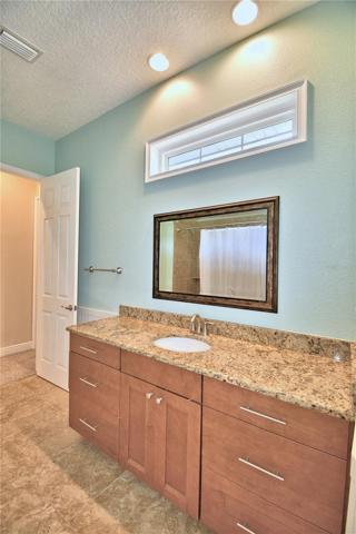 guest bath upstairs