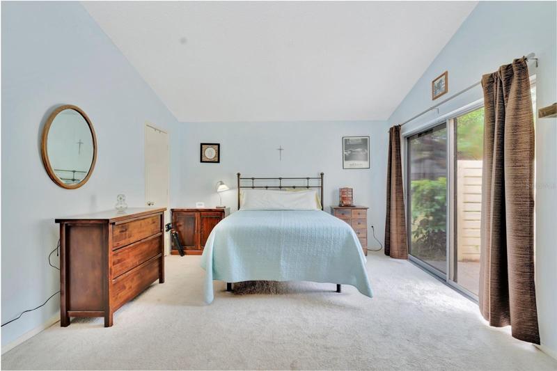 primary/master bedroom