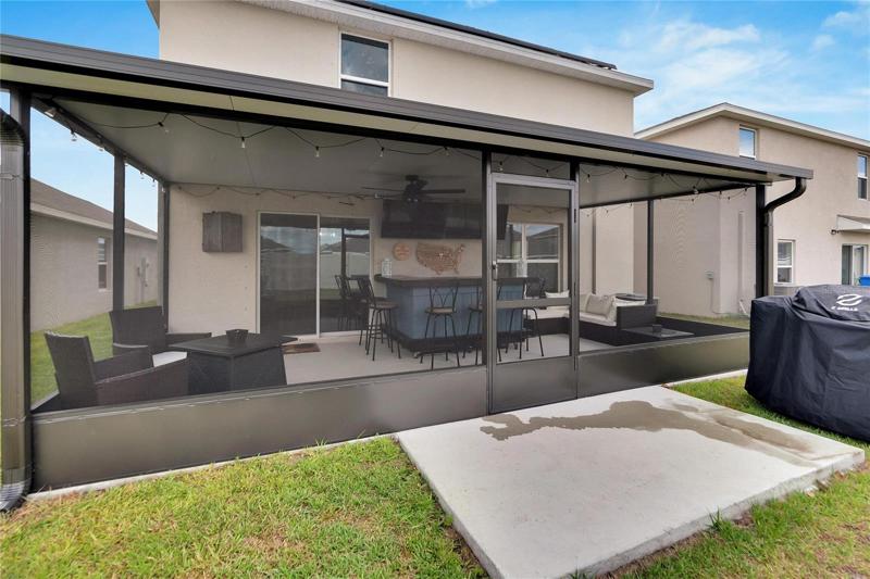 Rear lanai