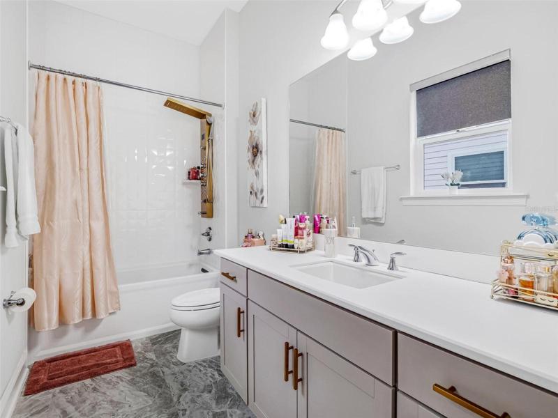3rd Bdrm Ensuite Full Bath