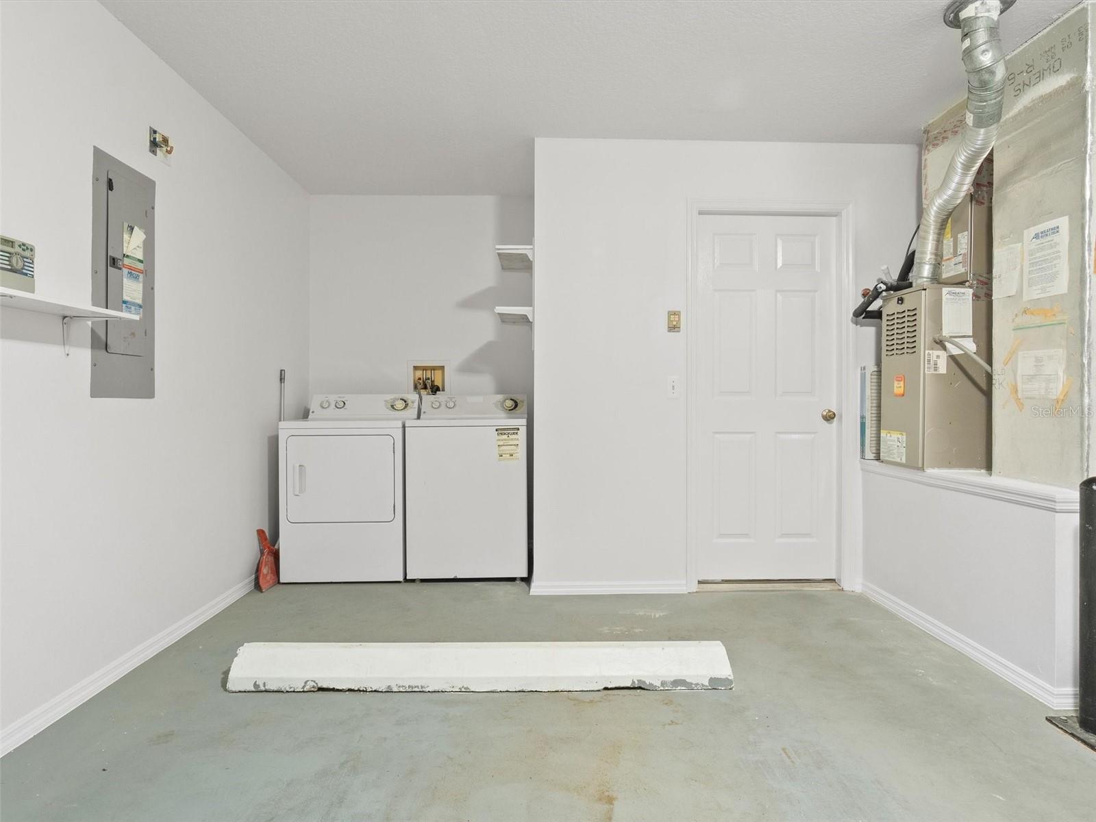 Washer and Ryer Included