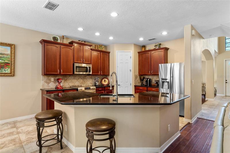 Kitchen counter bar