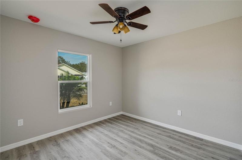2nd bedroom