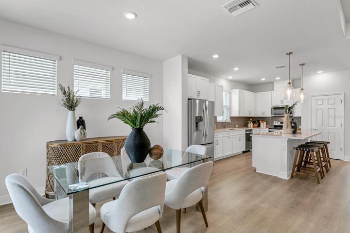 Dining Room & Kitchen