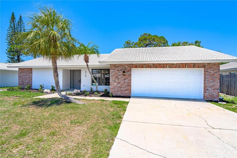 2715 Coventry Drive, Sarasota, Fl 34231