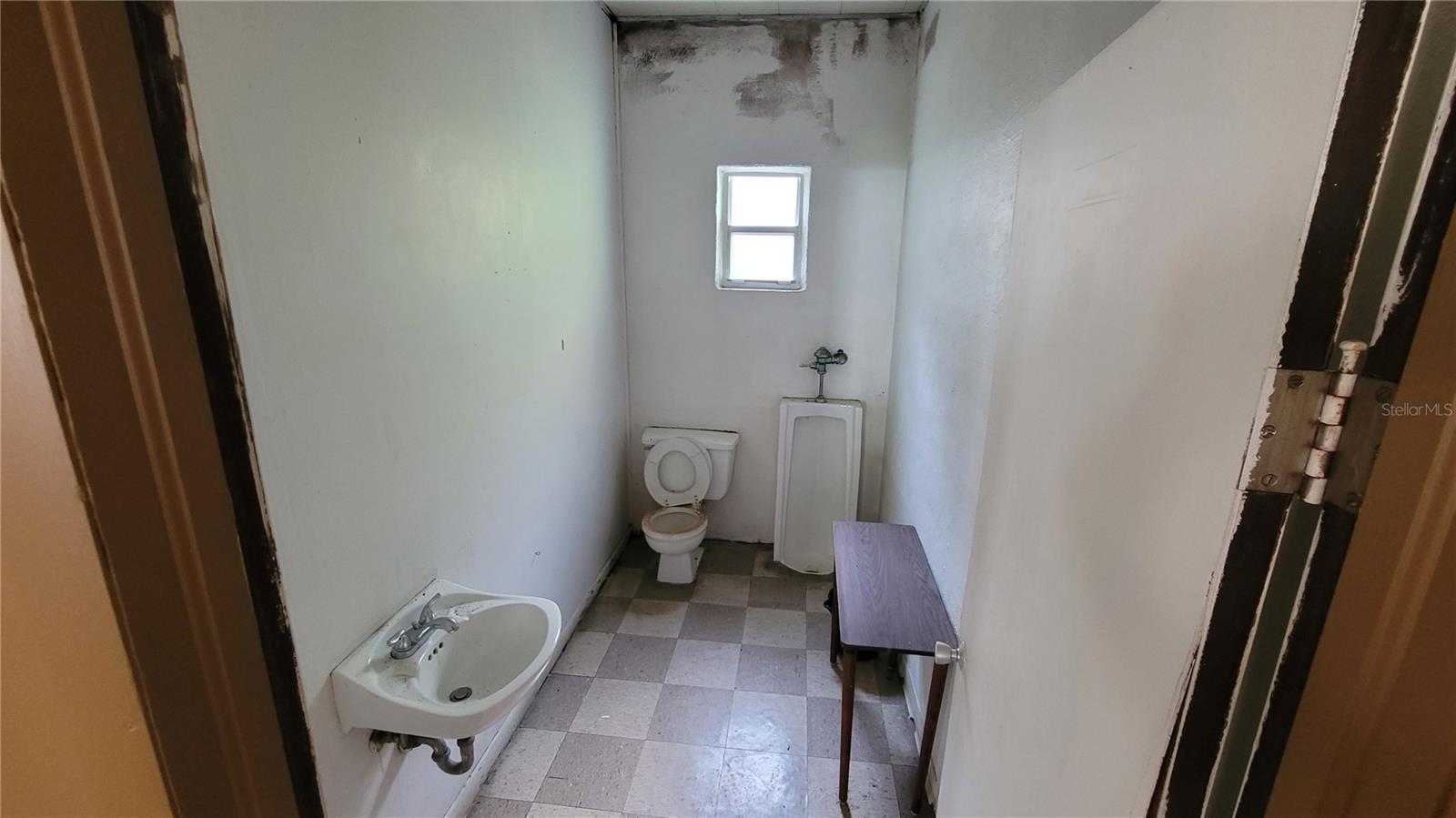 men's bath