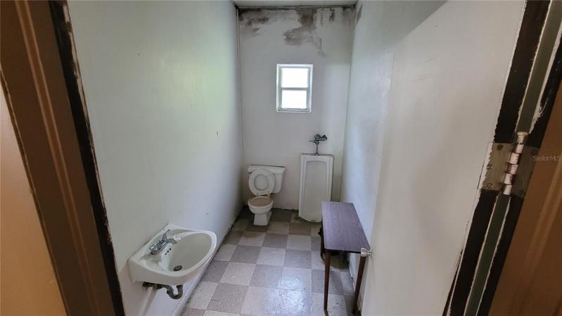 men's bath