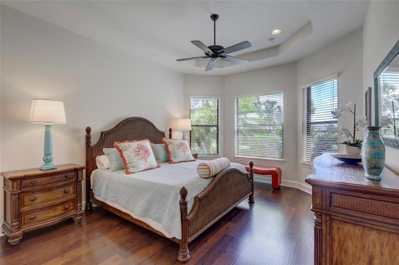 Main bedroom with bay windows