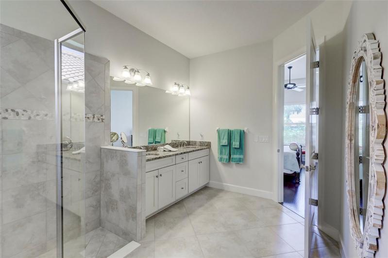 Main bathroom