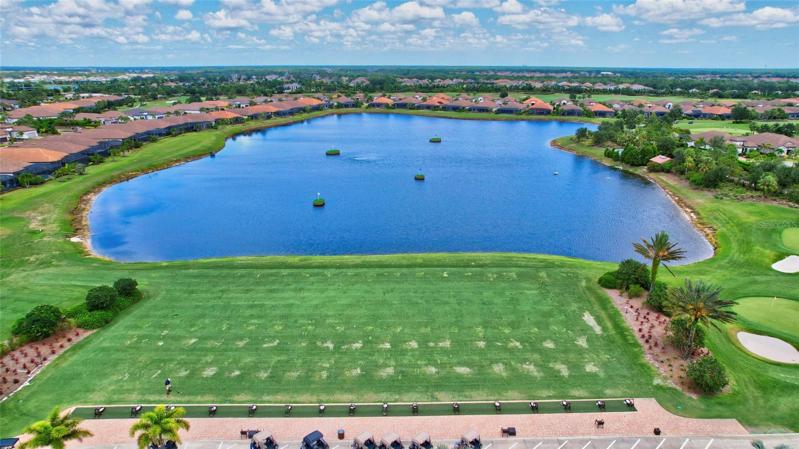 Aqua driving range