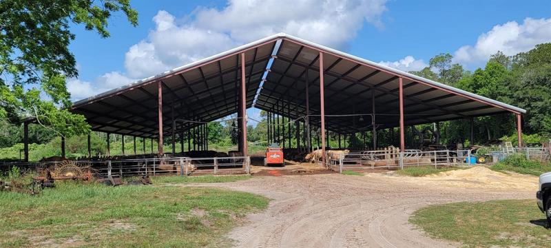 Barn for 400 cows