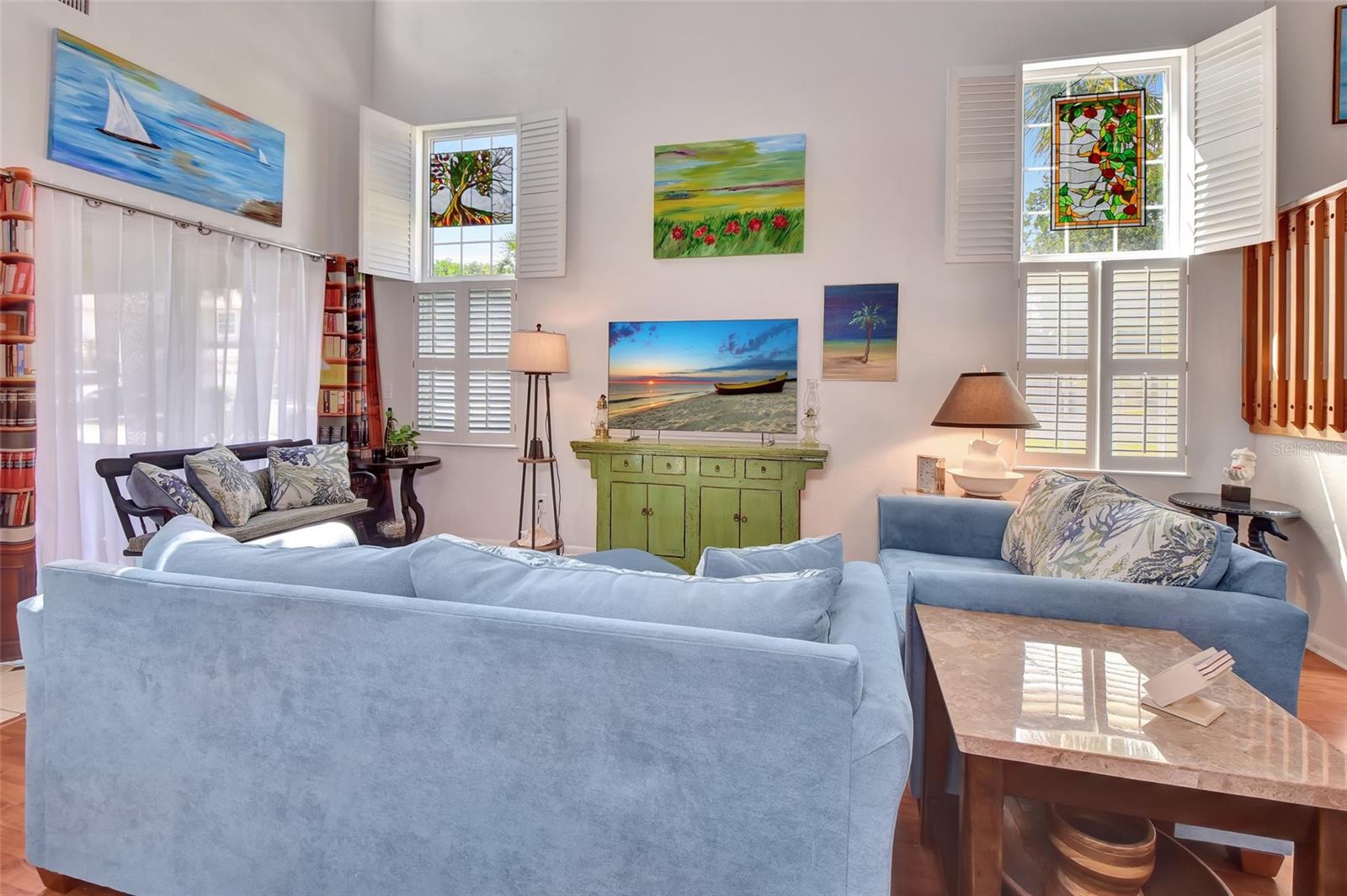 Main living area. There's plenty of natural lighting here.