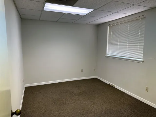 Office 3 (10x13)