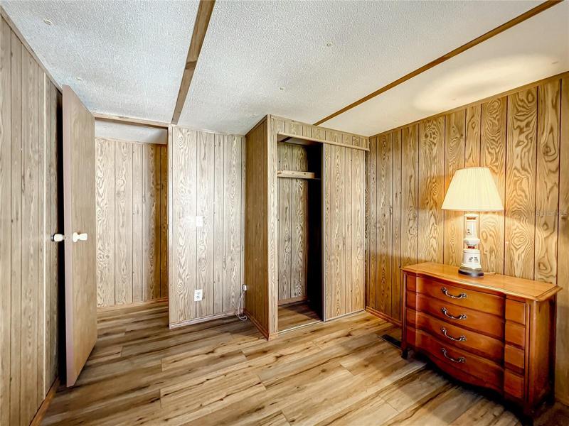 Guest bedroom