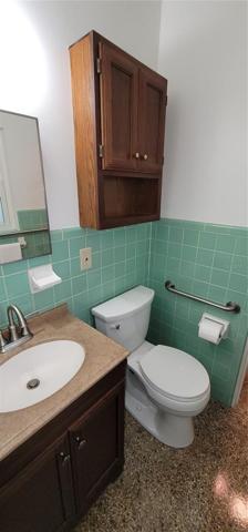 Jack & Jill Bath 2