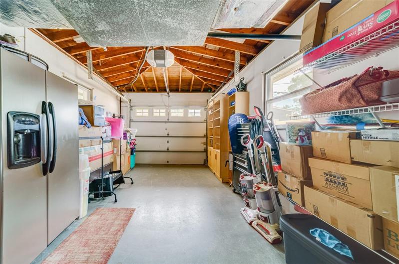 1 Car Garage