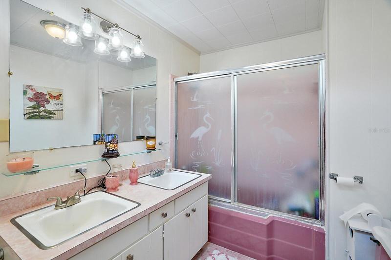 Upstairs bathroom