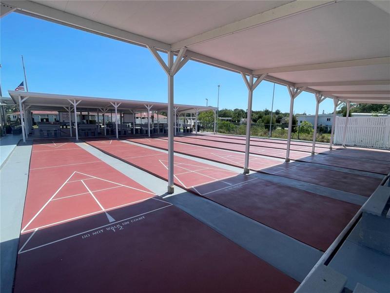 Community Shuffleboard Courts