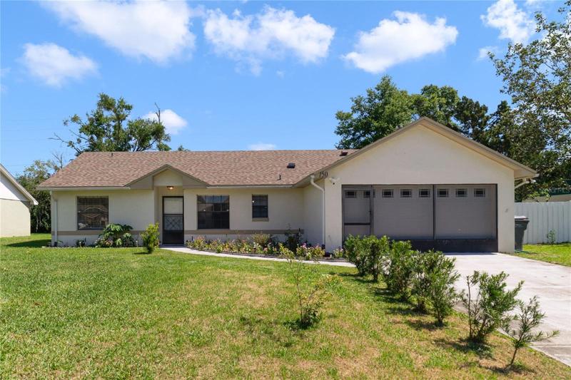 Updated Davenport home in the Loma Linda community with a NEWER ROOF (2019), UPDATED BATHROOMS (2022) and a BRAND NEW KITCHEN (2023)!