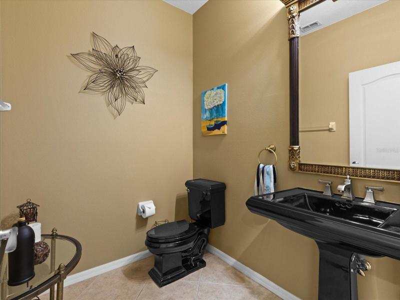 POWDER ROOM
