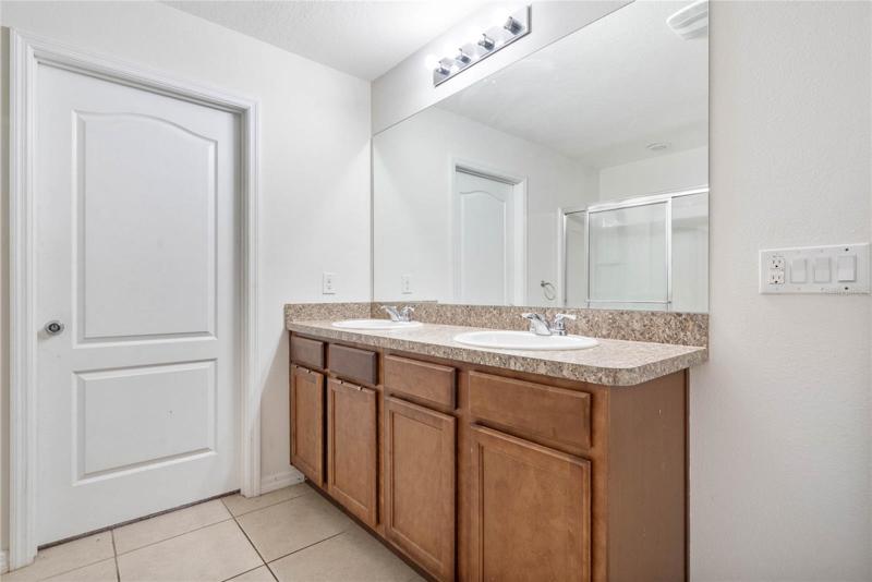Primary full bathroom