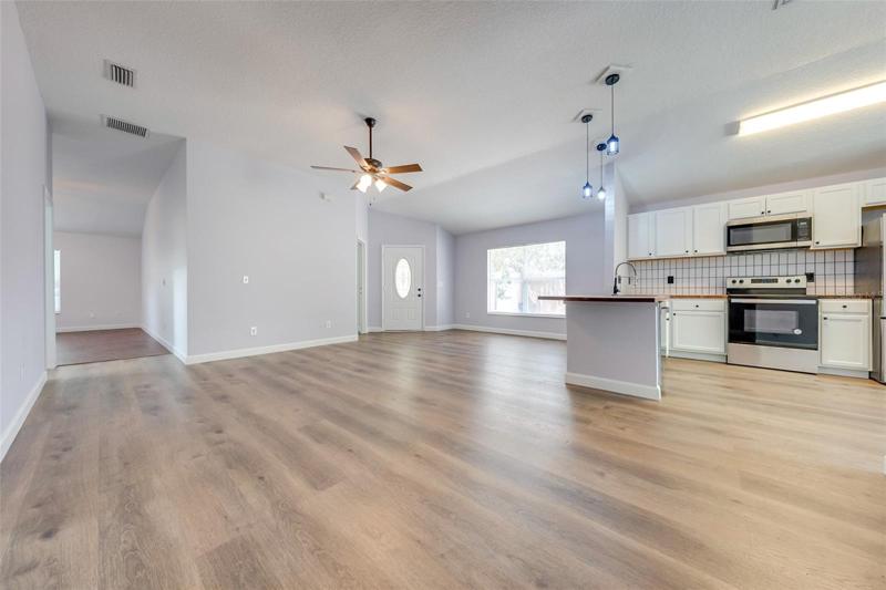 Living, Dining & Kitchen Combo