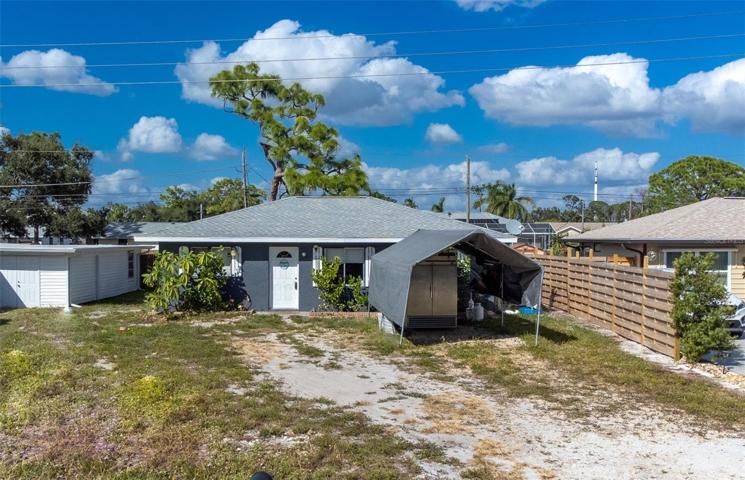 Check out the BRAND NEW ROOF on this cute 2bed/2bath home for only $249,900!