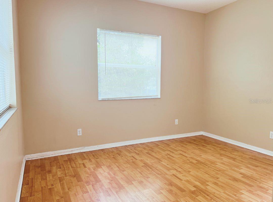 Dining Area Laminate Floors