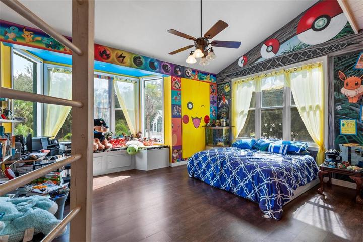 3rd Bedroom Upstairs