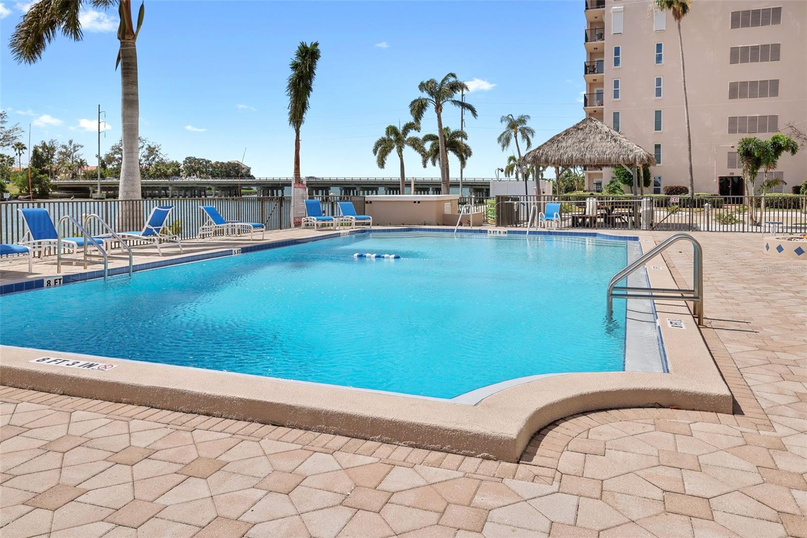 Pool 4