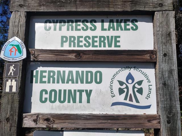 TRAIL SIGN