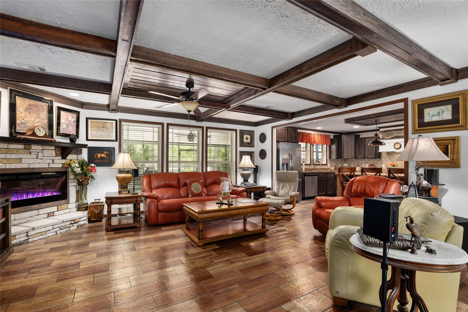 Spacious living room with fireplace