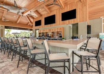 Tiki Bar and Restaurant in the amenities center