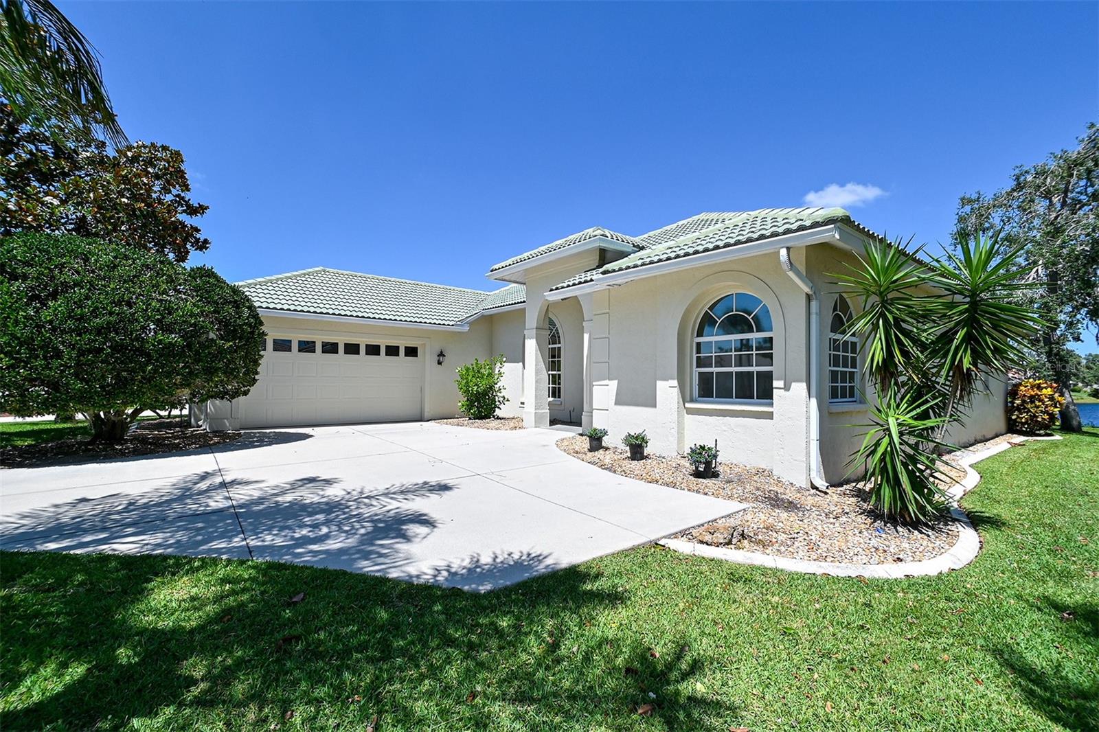 159 Grand Oak Cir Venice, FL 34292Hidden Lakes Club